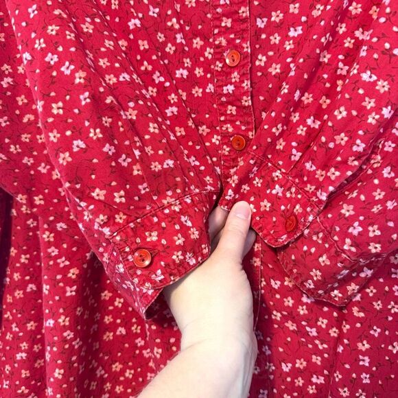 Disney Valentines Mickey Mouse Love Bug Embroidered Button Down Blouse Size 2X - Picture 5 of 8